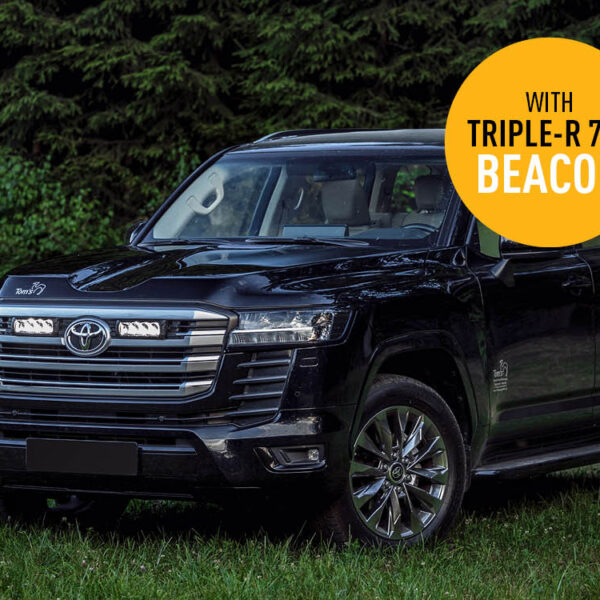 Σετ τοποθέτησης γρίλιας για Toyota Landcruiser 300 (2022+) Με Triple-R 750 BCN 10800 Lumens Lazerlamps