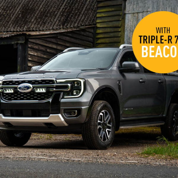 Σετ γρίλιας για Ford Ranger Platinum (2023+) με Triple-R 750 (Με Φώτα θέσης και Φάρο) 10800 Lumens Lazerlamps