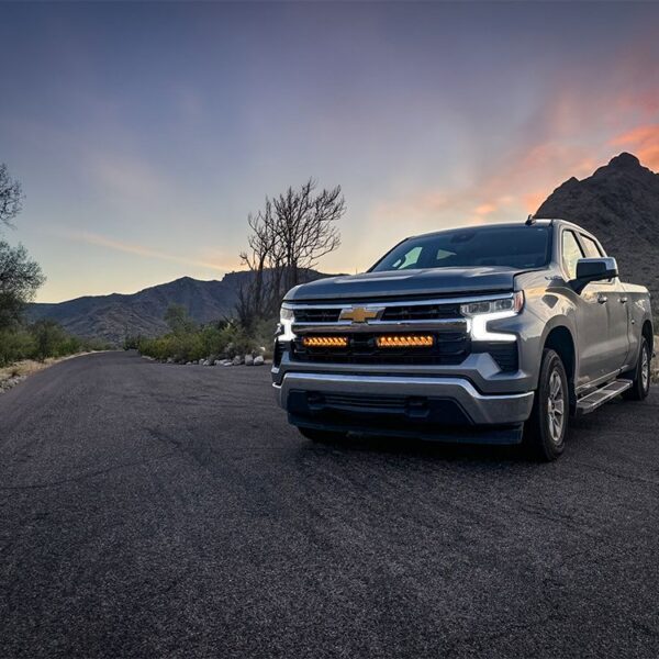 Σετ Γρίλιας για Chevrolet Silverado 1500 LT (2022-2024) με Triple-R 1000 Lazerlamps
