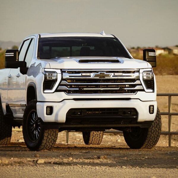 Σετ γρίλιας για Silverado 2500/3500 High Country (2024+) Με Linear 24 18000 Lumens Lazerlamps