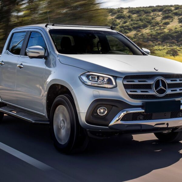 Σέτ τοποθέτησης οροφής για Mercedes X-Class χωρίς ράγες οροφής με Linear 42 Elite 33300 Lumens Lazerlamps