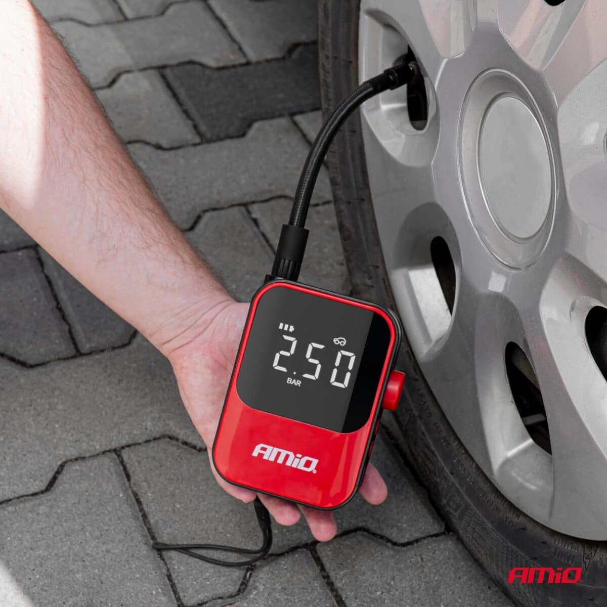 ΚΟΜΠΡΕΣΕΡ ΑΕΡΑ 7,4V 10bar/150psi 40W ΦΟΡΤΙΣΗ ΜΕ USB / ΜΕ 5 ΑΝΤΑΠΤΟΡΕΣ ΚΑΙ ΨΗΦΙΑΚΗ ΕΝΔΕΙΞΗ AMIO - 1 Τεμ. - Image 2