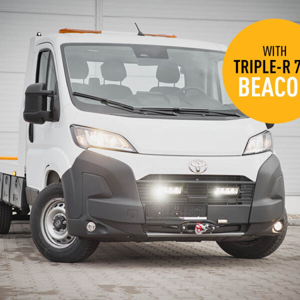 Σετ γρίλιας για Toyota Proace Max (2023+) με Triple-R 750 BCN 10800 Lumens Lazerlamps