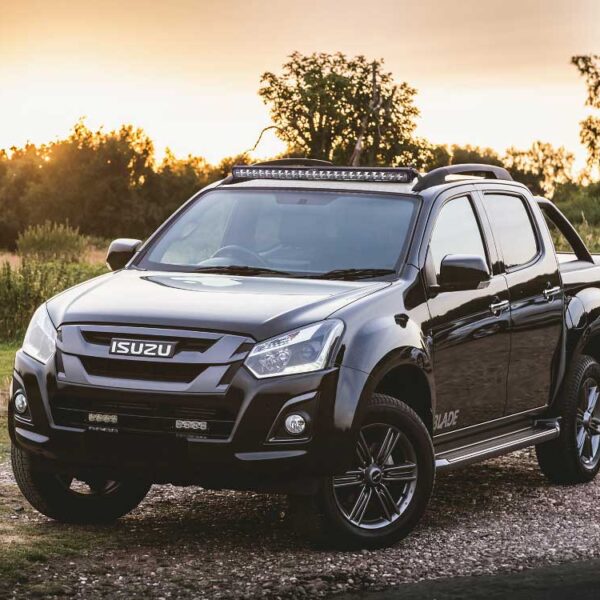 Σετ οροφής για Isuzu Dmax (2017-2022) με ράγες οροφής με T24 24816 Lumens Lazerlamps