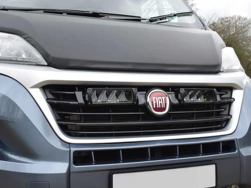 Σετ τοποθέτησης γρίλιας Fiat Ducato (2014-2021) με Triple-R 750 Std Με φώτα θέσης 9240 Lumens Lazerlamps - Image 9
