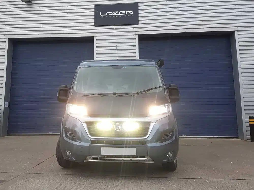 Σετ τοποθέτησης γρίλιας Fiat Ducato (2014-2021) με Triple-R 750 Std Με φώτα θέσης 9240 Lumens Lazerlamps - Image 5