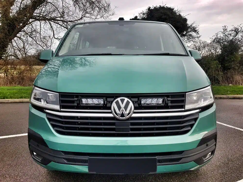 Σέτ γρίλιας για VW Transporter T6.1 (2019+) με Triple-R 750 (Με Φώτα θέσης και Φάρο) 10800 Lumens Lazerlamps - Image 12