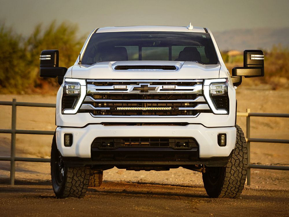 Σετ γρίλιας για Silverado 2500/3500 High Country (2024+) Με Linear 24 18000 Lumens Lazerlamps - Image 6