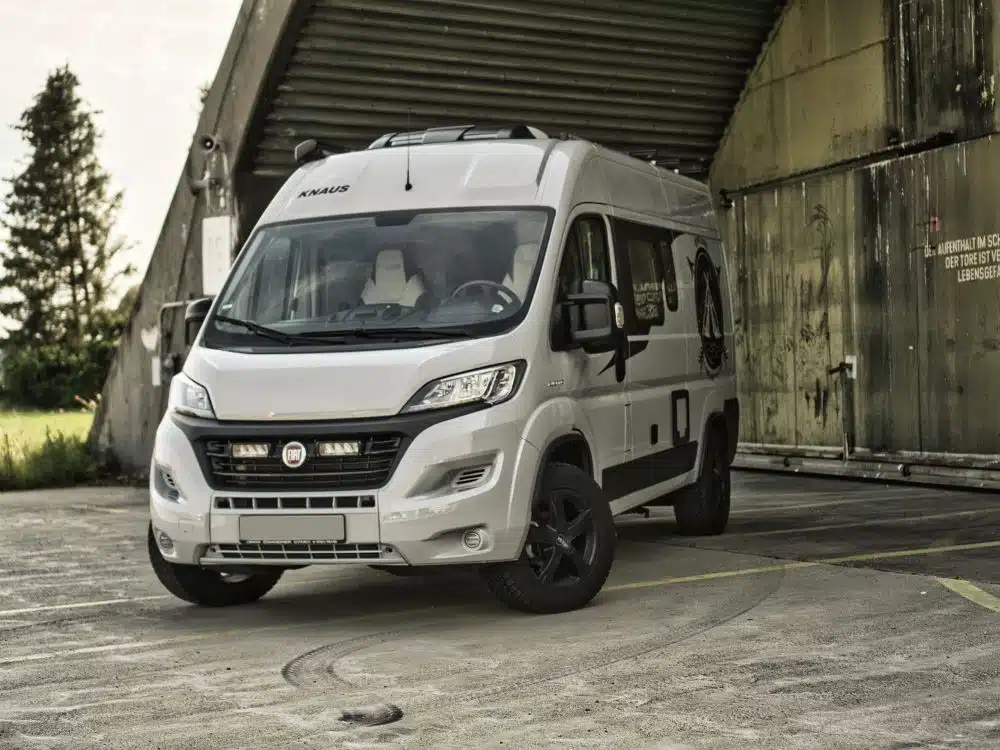 Σετ τοποθέτησης γρίλιας Fiat Ducato (2014-2021) με Triple-R 750 Std Με φώτα θέσης 9240 Lumens Lazerlamps - Image 14