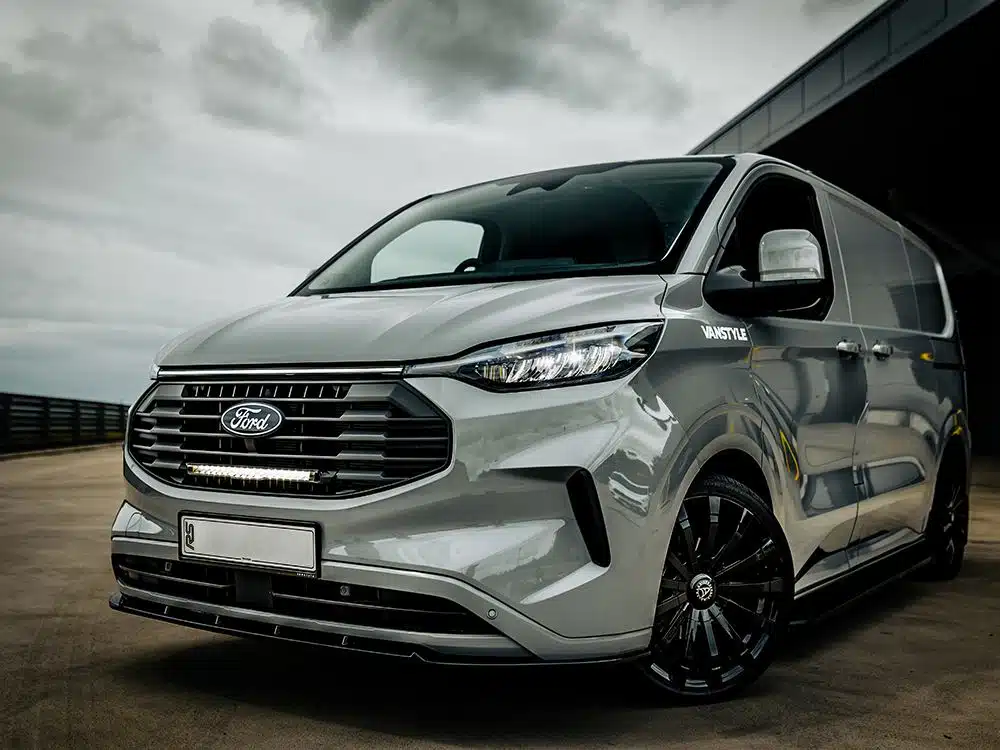 Σετ γρίλιας για Ford Transit Custom (2024+) Με Glide 11500 Lumens Lazerlamps - Image 2