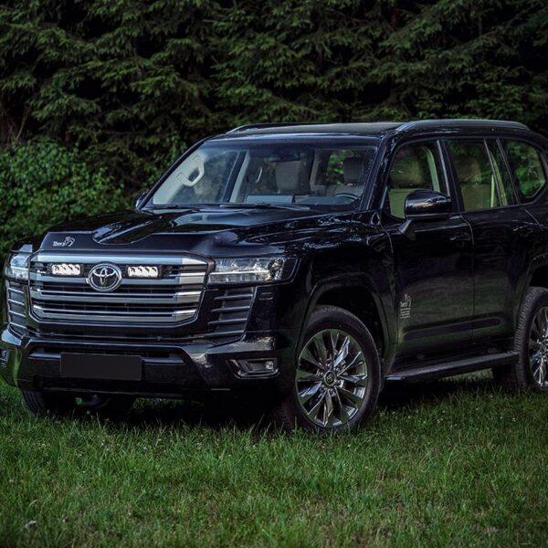 Σετ τοποθέτησης γρίλιας για Toyota Landcruiser 300 (2022+) Με Triple-R 750 Lazerlamps