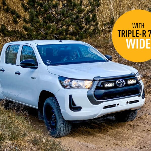 Σετ τοποθέτησης γρίλιας για Toyota Hilux (2021+) με Triple-R 750 Wide 9240 Lumens - Lazerlamps