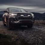 Σετ γρίλιας για Toyota Hilux GR Sport (2023-2024) με Triple-R 750 - Lazerlamps