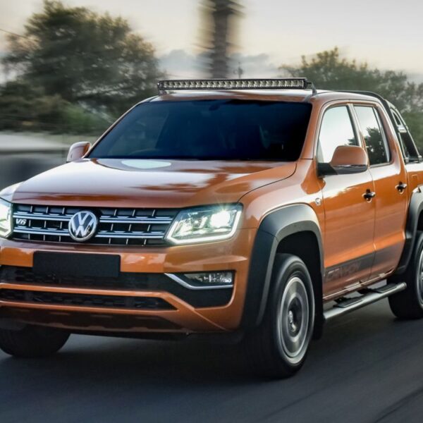 Σετ τοποθέτησης οροφής για VW Amarok χωρίς ράγες οροφής με Triple-R 24 27060 Lumens - Lazerlamps